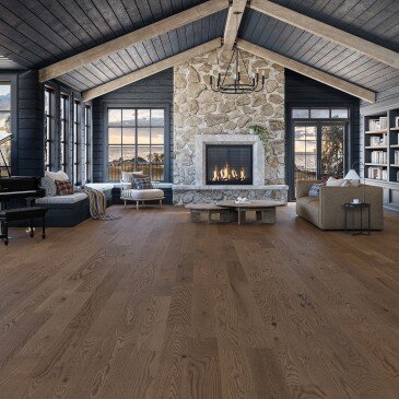 Brown Red Oak Hardwood flooring / Elora Mirage Escape
